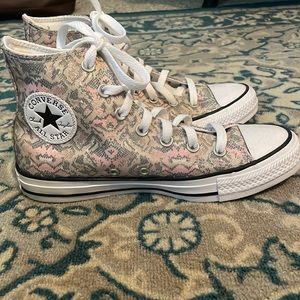Snake print pink and green woman's 7 high top converse